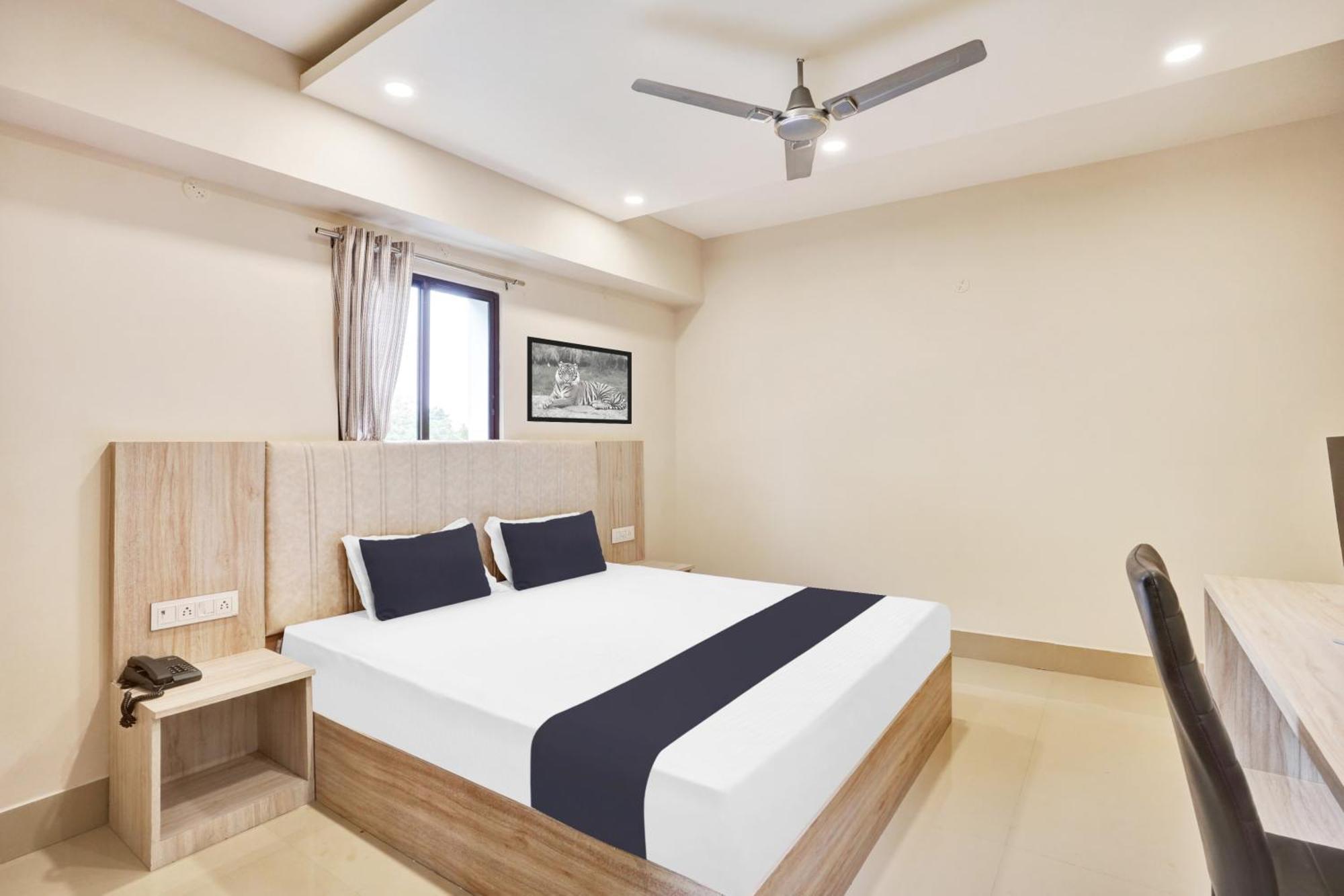 Hotel O Vira Jamshedpur Bagian luar foto