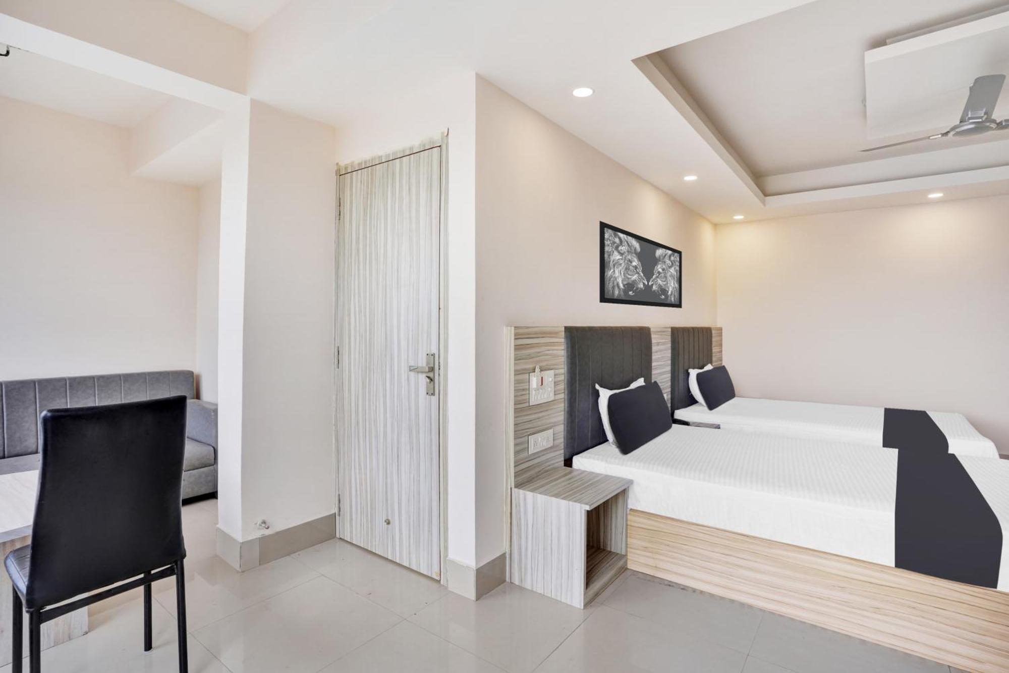 Hotel O Vira Jamshedpur Bagian luar foto