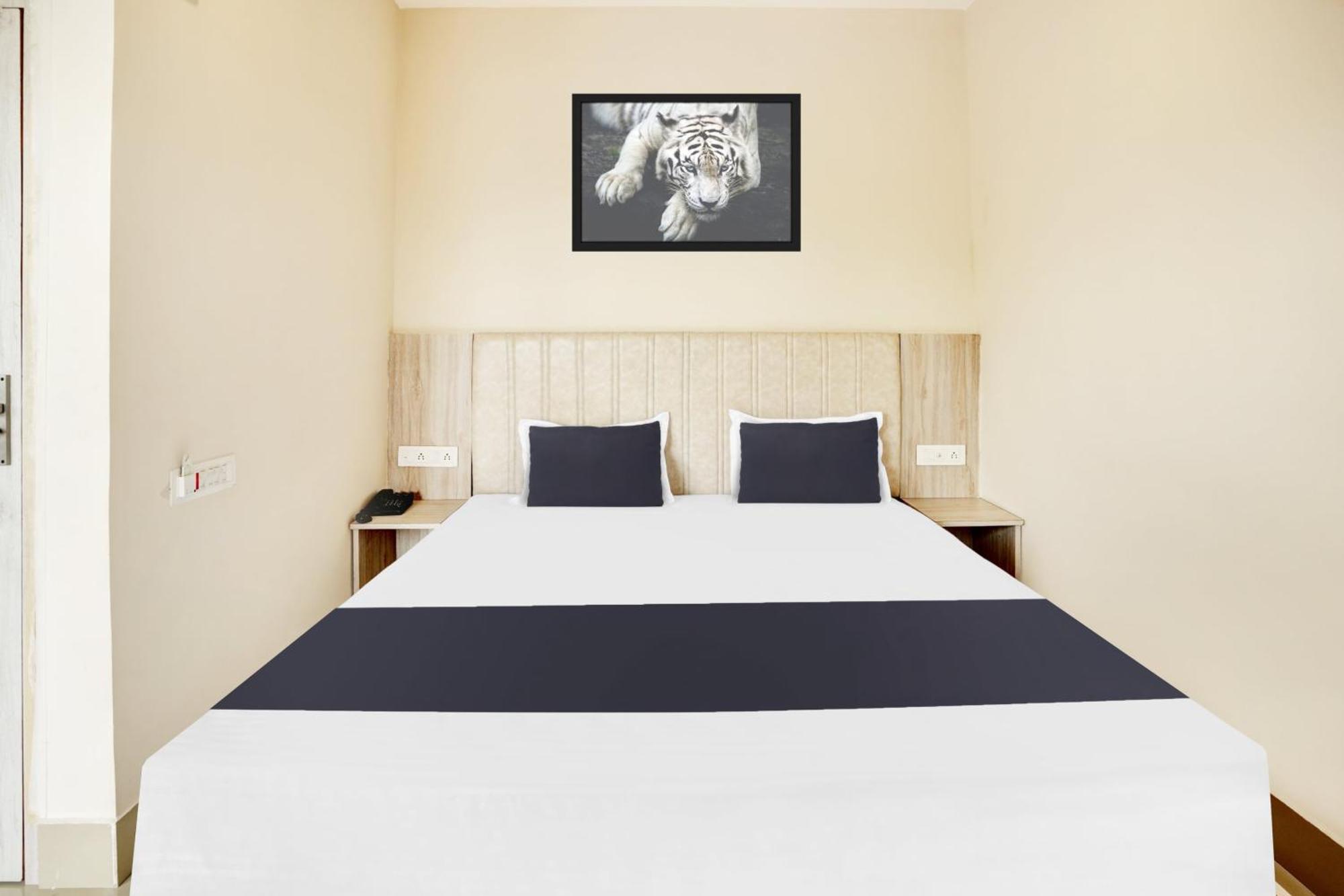 Hotel O Vira Jamshedpur Bagian luar foto